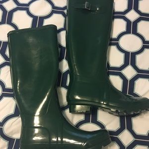 Brand new Polar brand rain boots- hunter green
